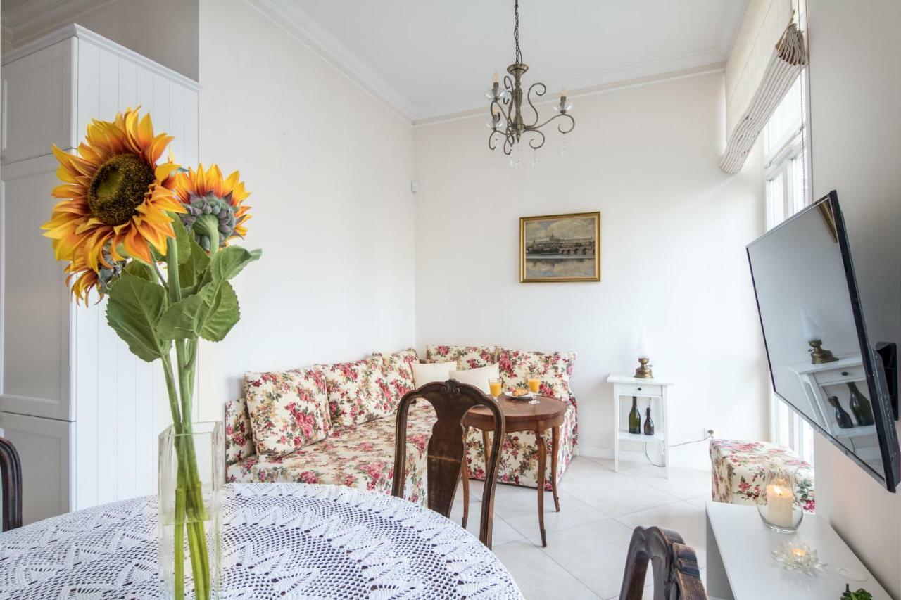 Cheerful Air Conditioned Apartment With Mezzanine And Parking - Old Town Krakow Exterior photo